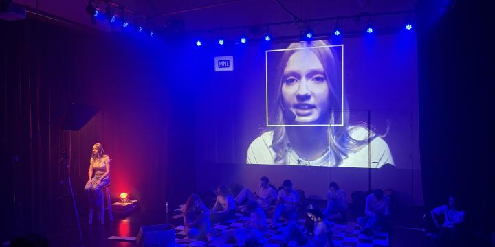 Jongeren geven stem aan woede en verwarring in “Age of Rage”