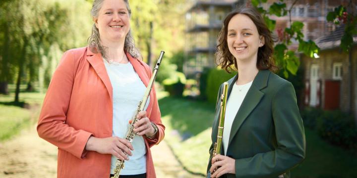Twee dwarsfluitisten doen D-examen tijdens bijzonder recital