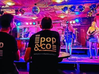 Live muziek van de bands van Pop & Co